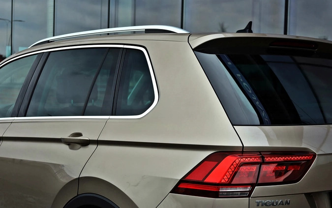 Volkswagen Tiguan cena 129900 przebieg: 54000, rok produkcji 2019 z Czarne małe 781